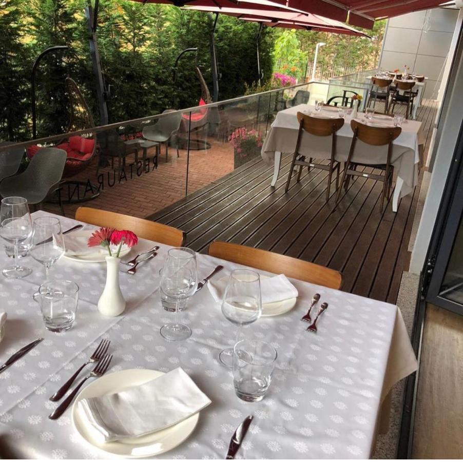 Domus Hotel & Apartments Shengjin Exterior photo