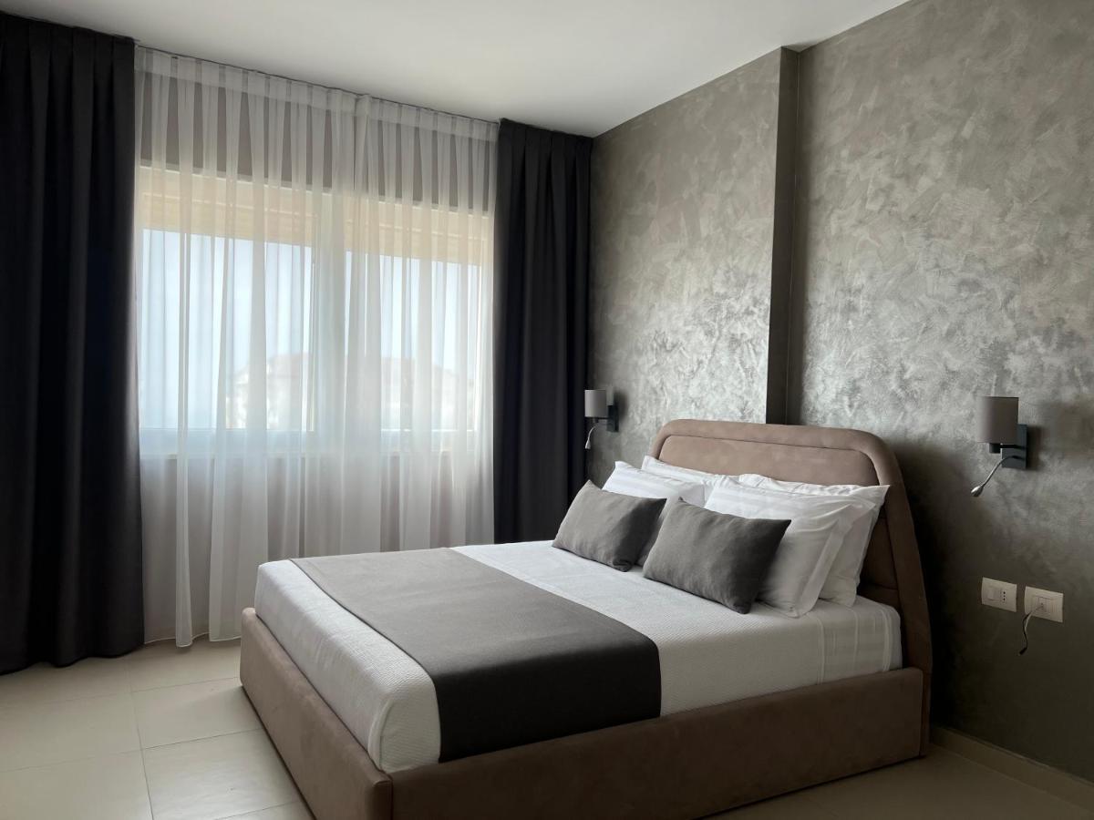 Domus Hotel & Apartments Shengjin Exterior photo