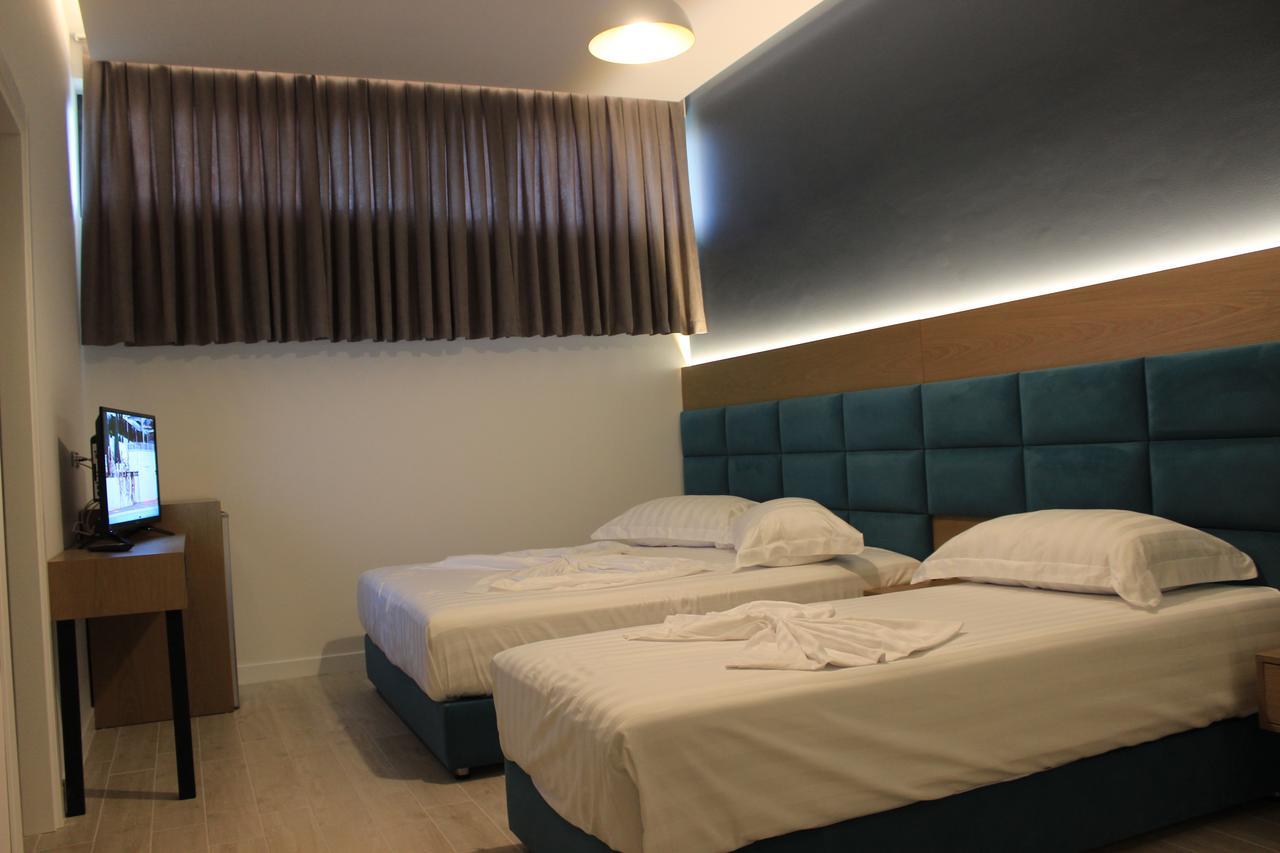 Domus Hotel & Apartments Shengjin Exterior photo