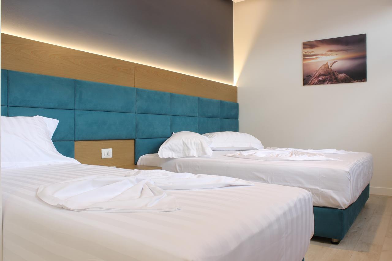 Domus Hotel & Apartments Shengjin Exterior photo